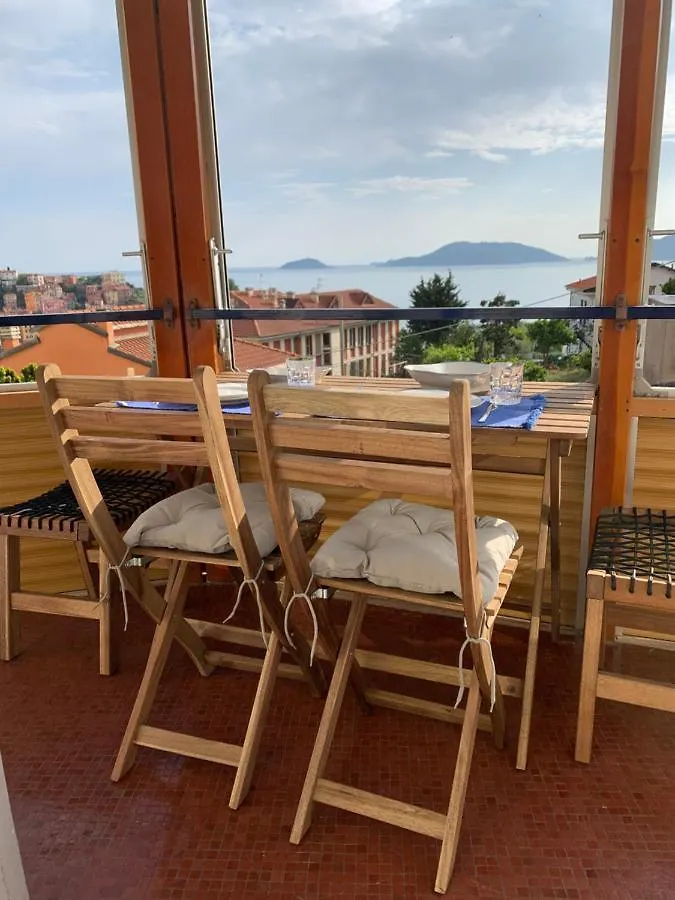 La Casa Di Loris Apartment Lerici 0*,